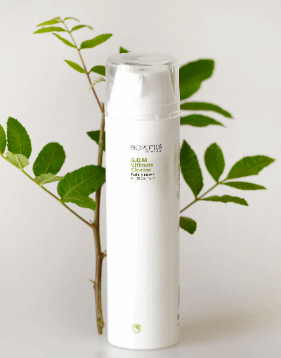 G.O.M Cleanser | שלוש פאזות של ניקוי